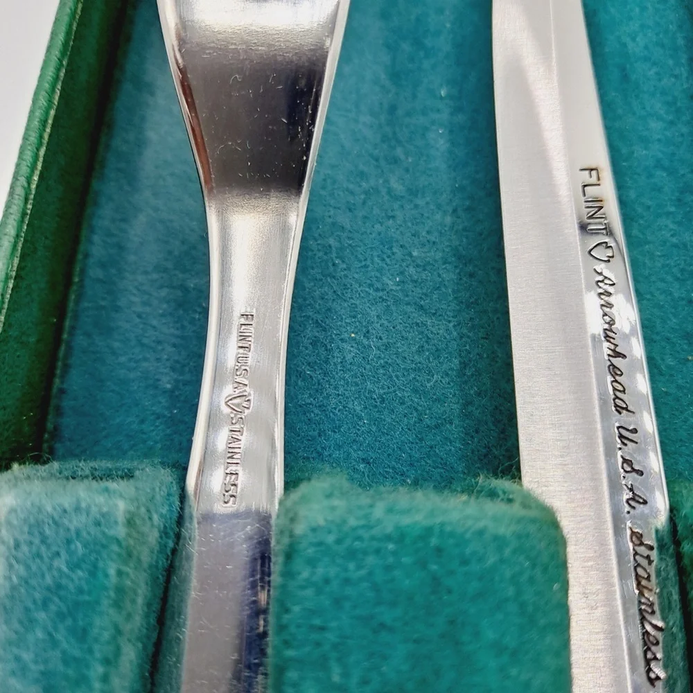 Vintage Flint Arrowhead Cutlery Stainless Vanadium USA Kit